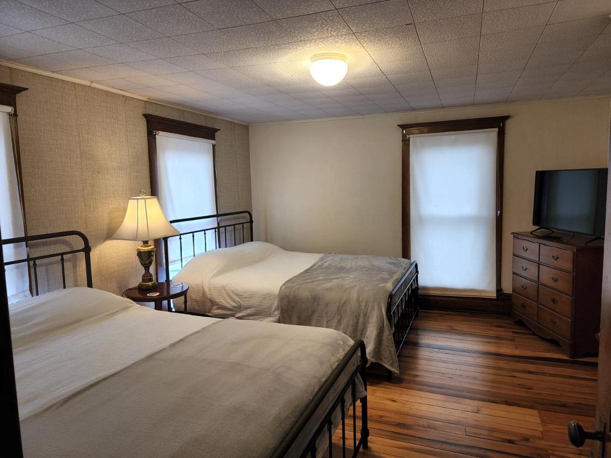 Basecampwv-Durbin. Spacious 4 Bedroom House W/Yard 外观 照片