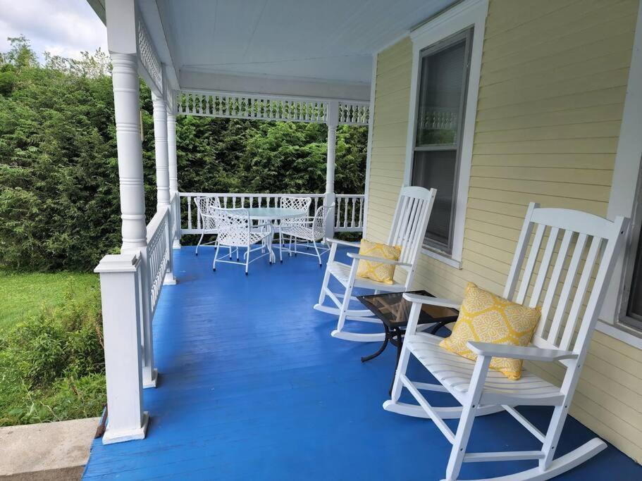 Basecampwv-Durbin. Spacious 4 Bedroom House W/Yard 外观 照片