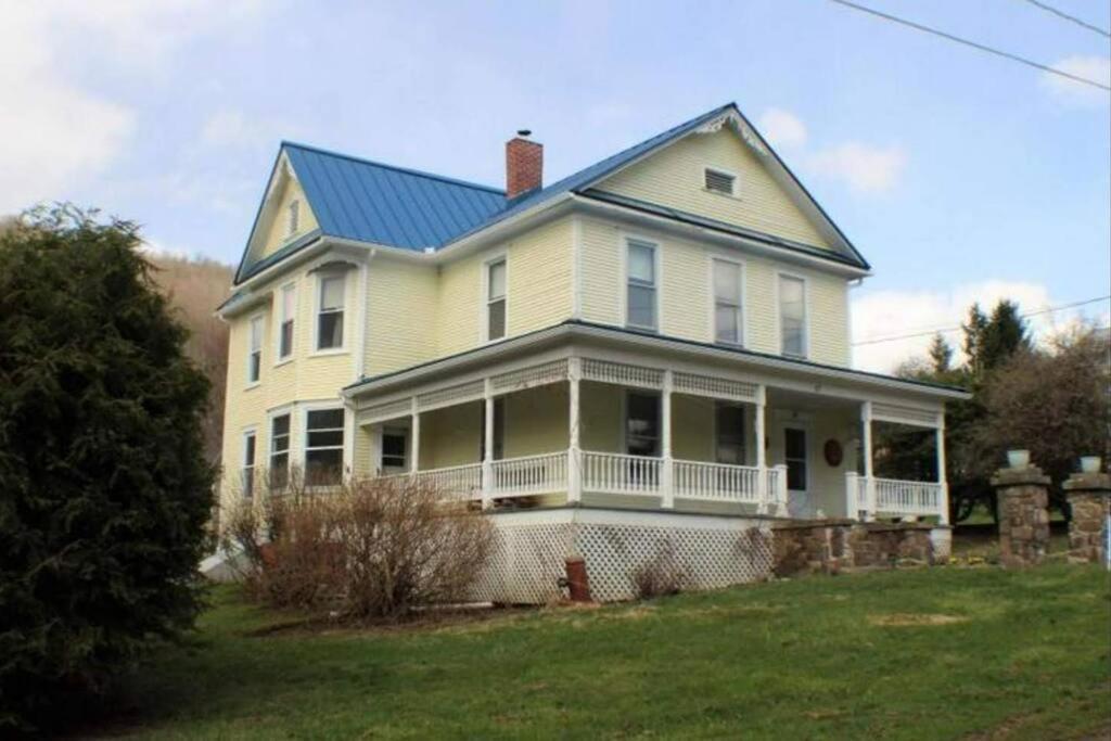 Basecampwv-Durbin. Spacious 4 Bedroom House W/Yard 外观 照片