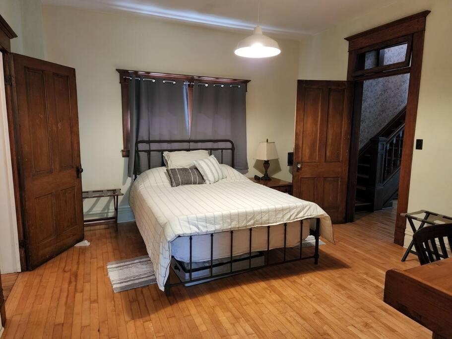 Basecampwv-Durbin. Spacious 4 Bedroom House W/Yard 外观 照片